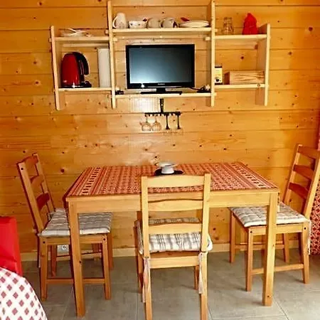 Au Bout Du Chemin Bed & Breakfast